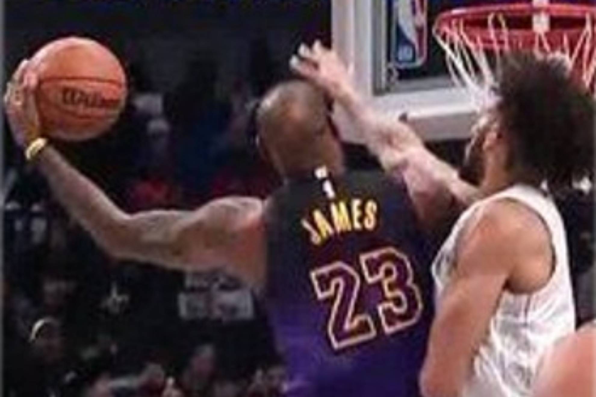 引发球迷和 引发球迷和